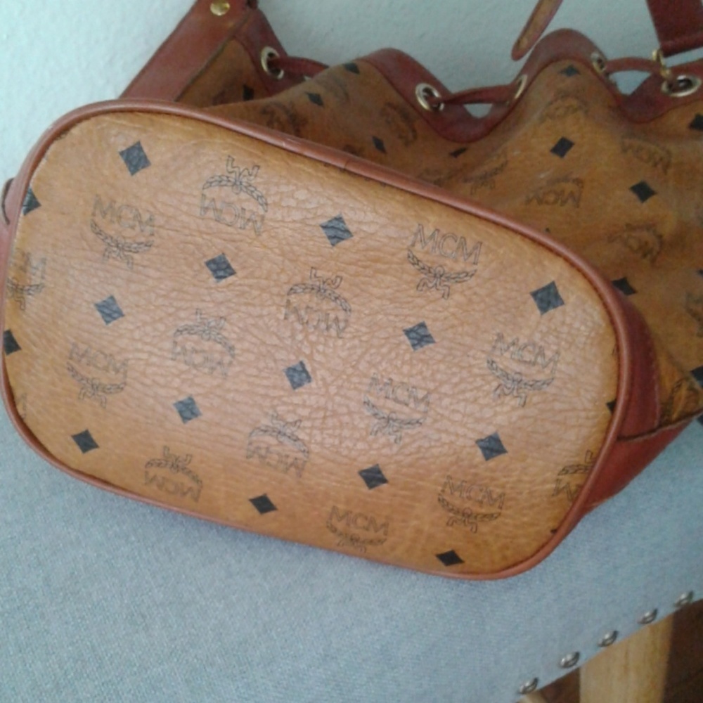Hand bag - Picture 3 of 4